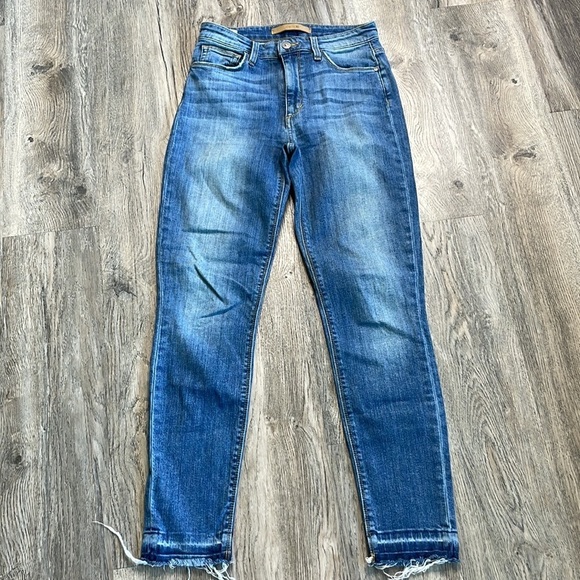 Joe’s Jeans, The Charlie, High Rise Skinny Ankle Jeans, Distressed Hem, size 27 - Picture 6 of 11